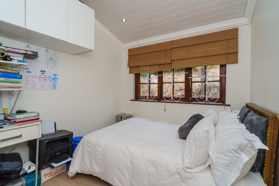 2 Bedroom Property for Sale in Kalk Bay Western Cape